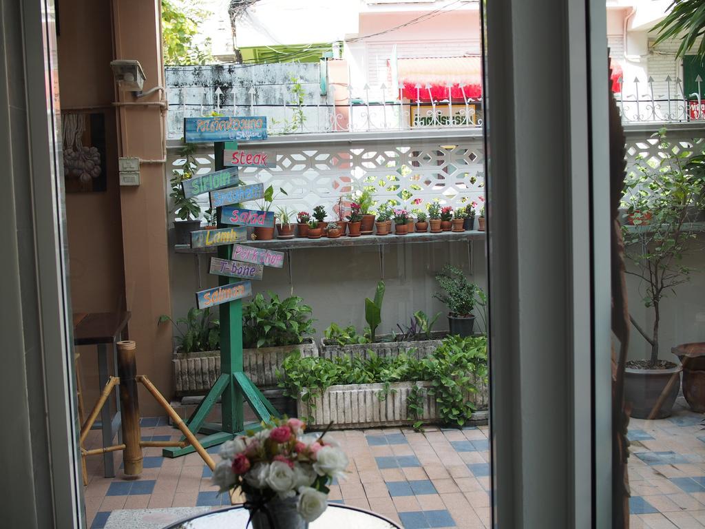 Guest house Sriyanar Place